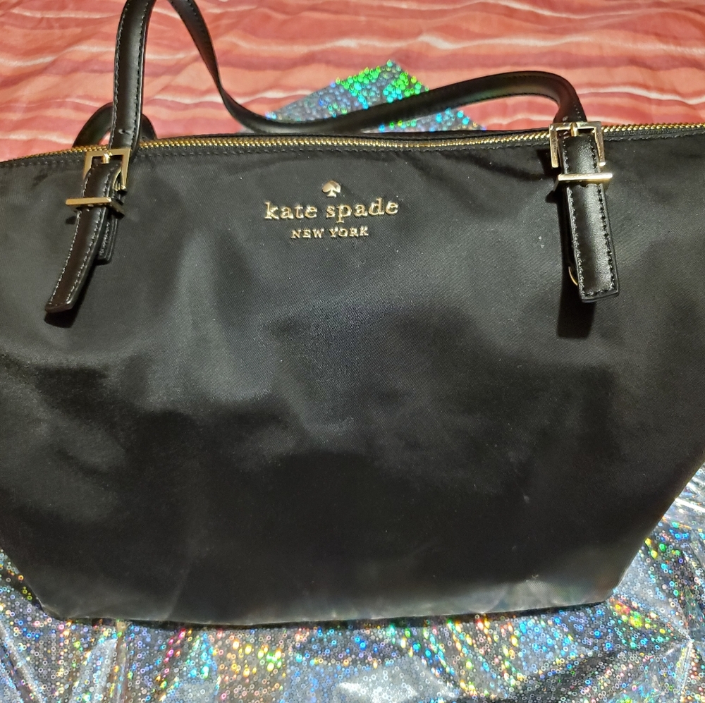 Handbag - Picture 2 of 3